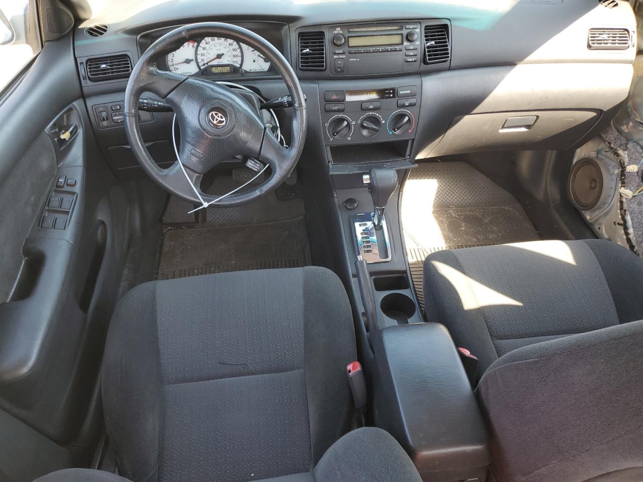 2004 Toyota Corolla - Image 8