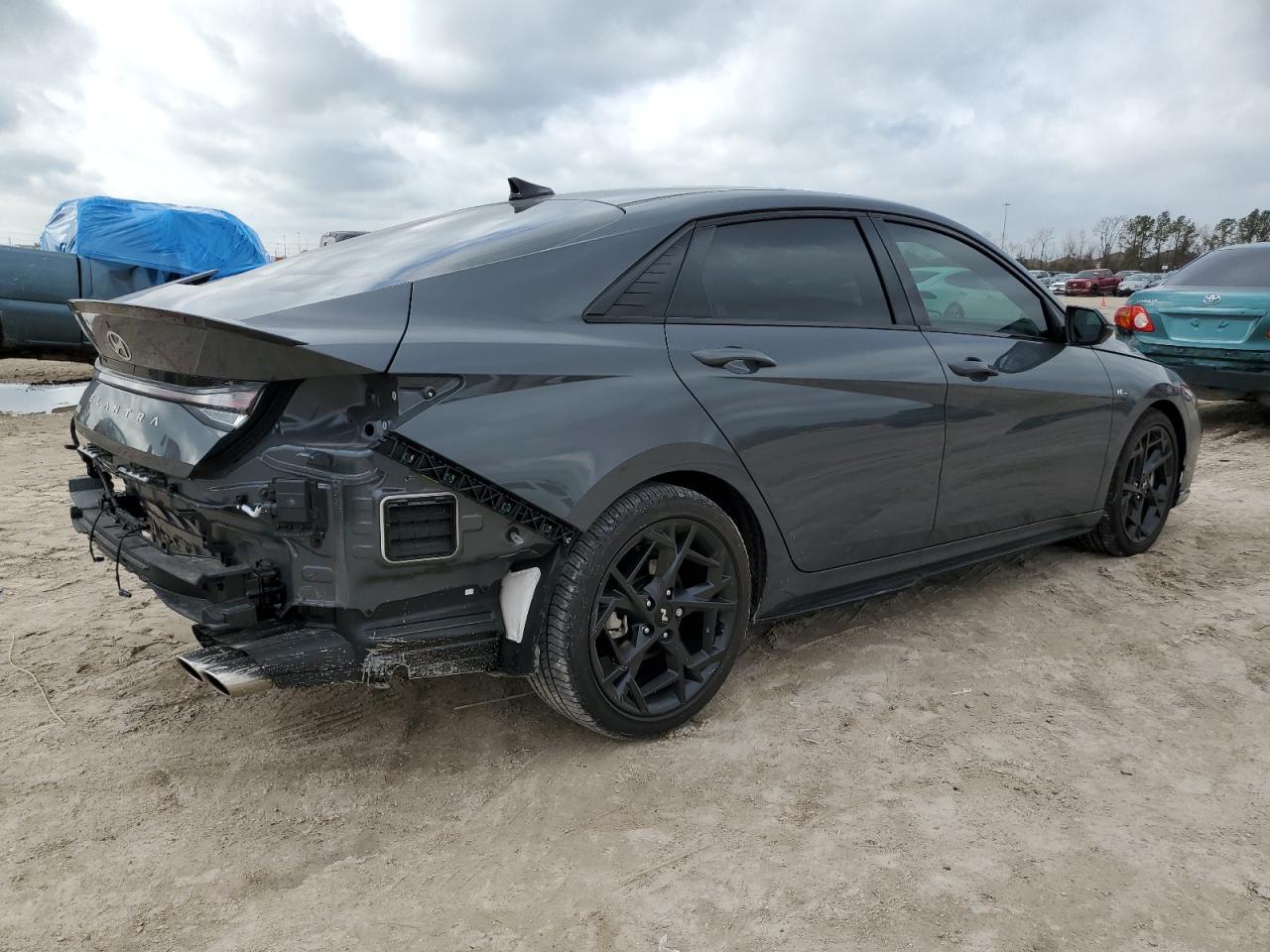 2024 Hyundai Elantra - Image 3