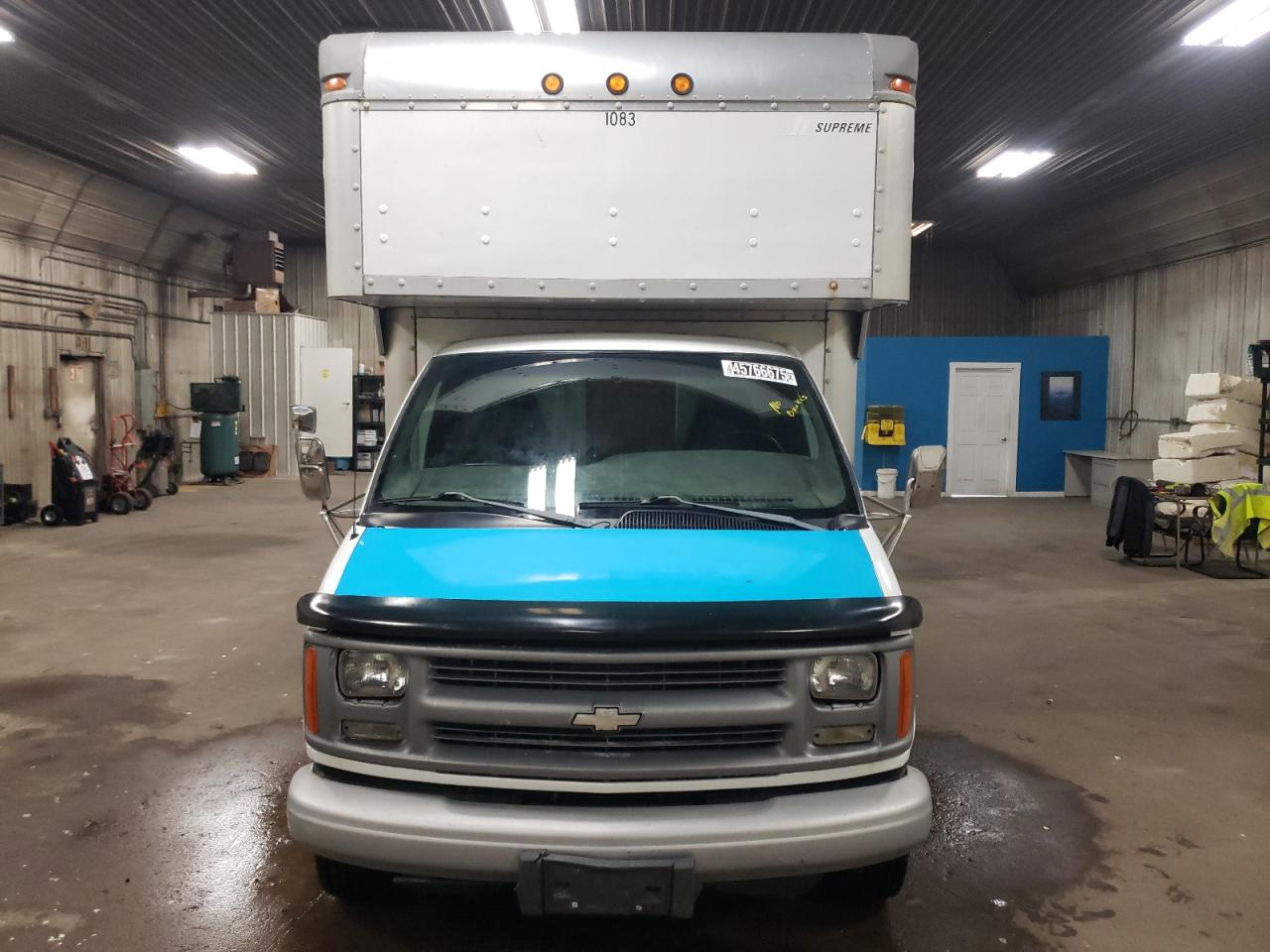 2002 Chevrolet Express - Image 5