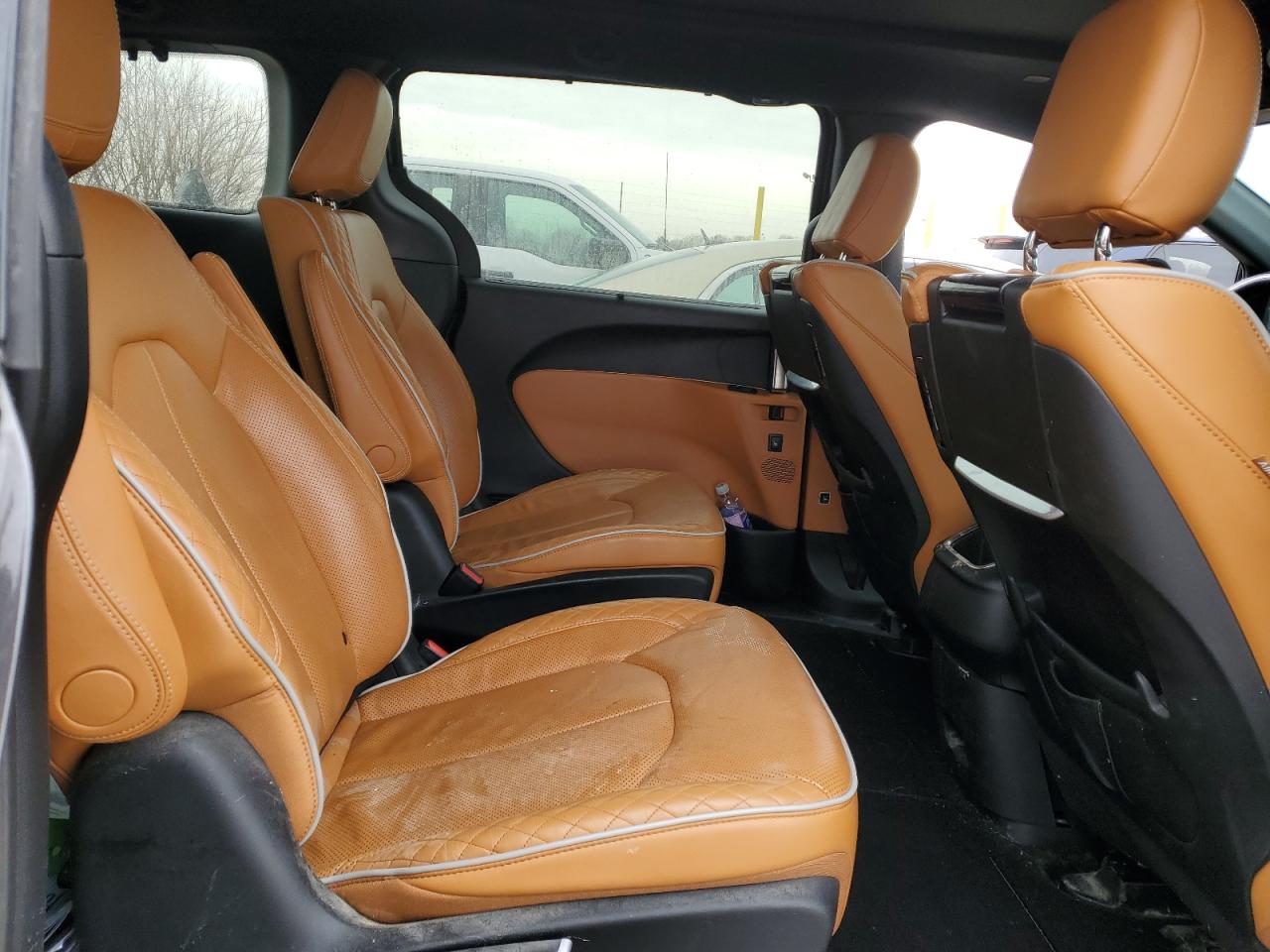2021 Chrysler Pacifica - Image 11