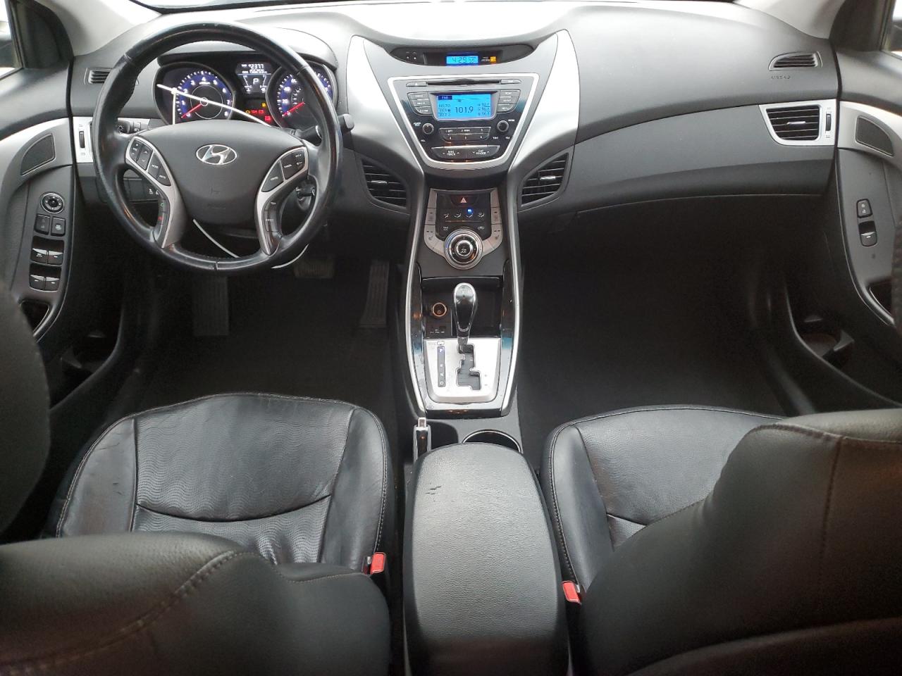 2013 Hyundai Elantra - Image 8
