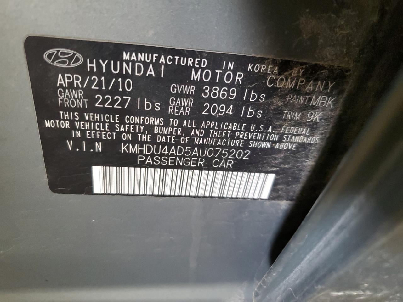 2010 Hyundai Elantra - Image 13