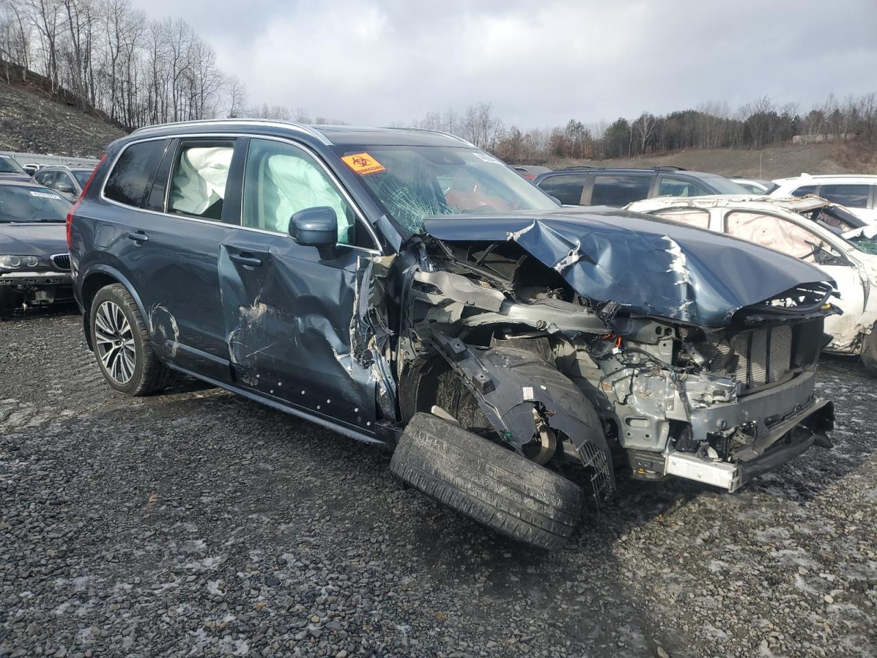 2021 Volvo XC90 - Image 4