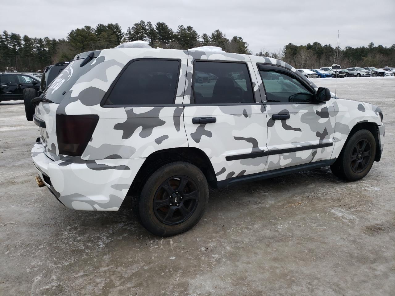 2005 Jeep Grand Cherokee - Image 3
