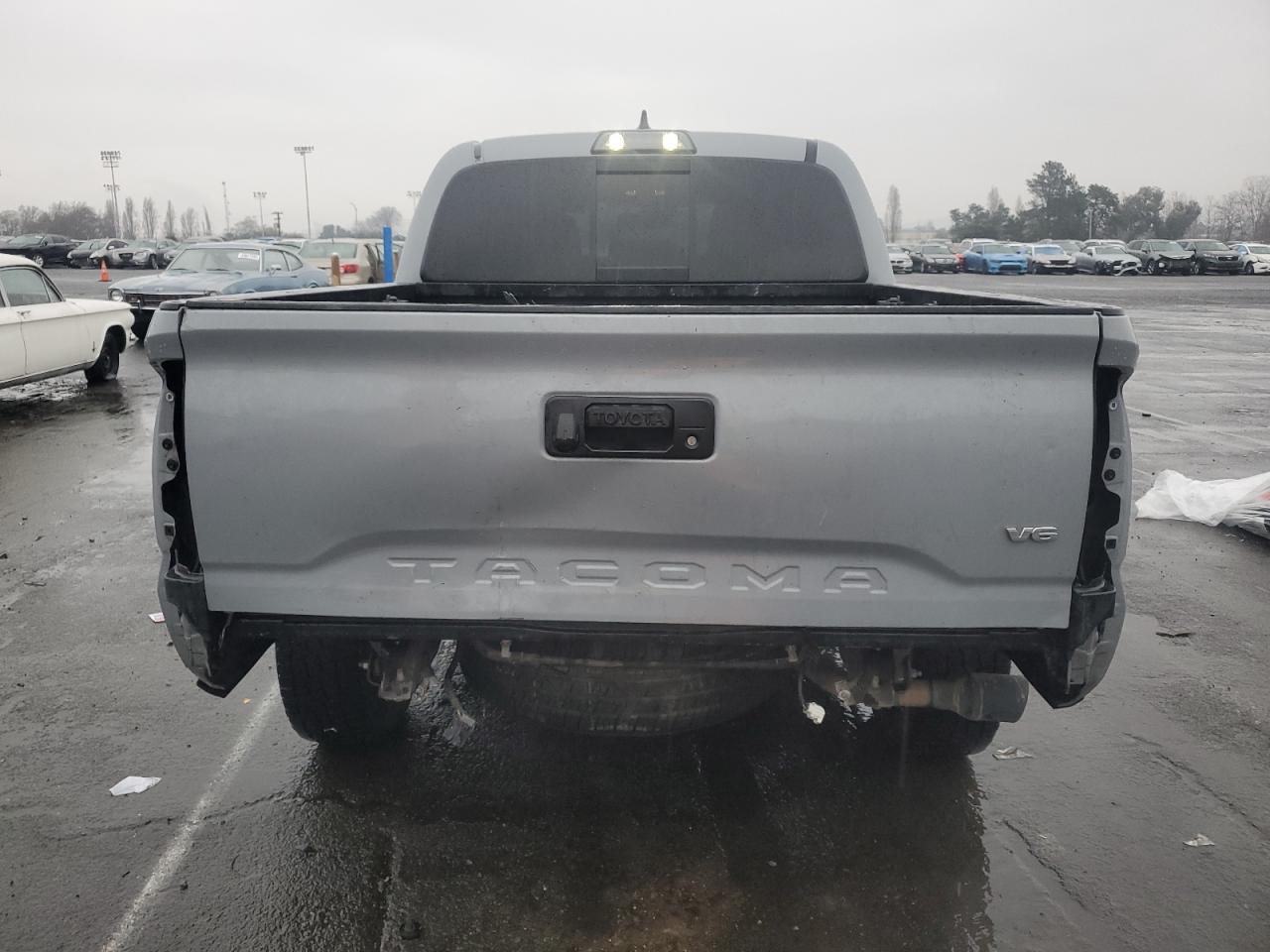2019 Toyota Tacoma - Image 6