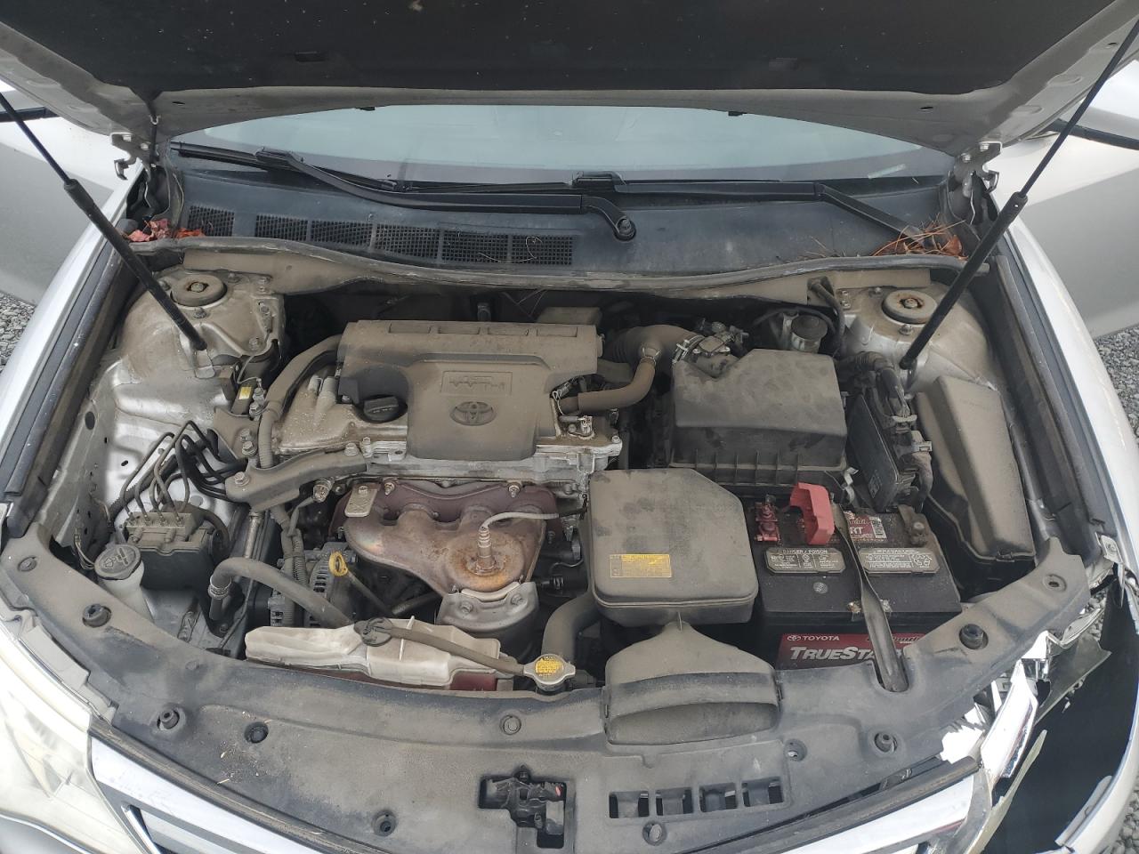2014 Toyota Camry - Image 13