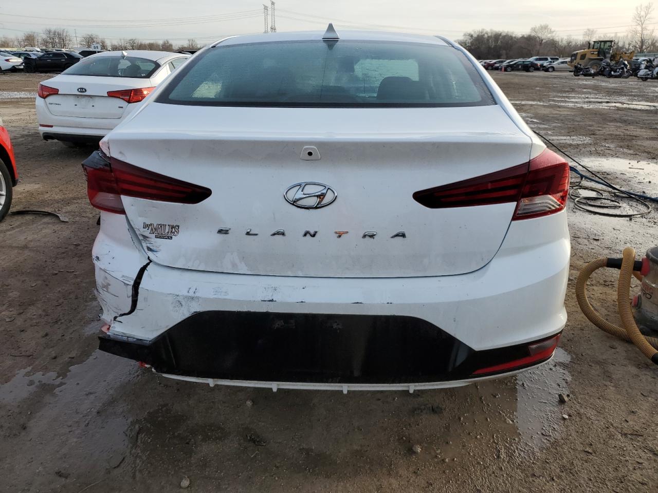 2020 Hyundai Elantra - Image 6