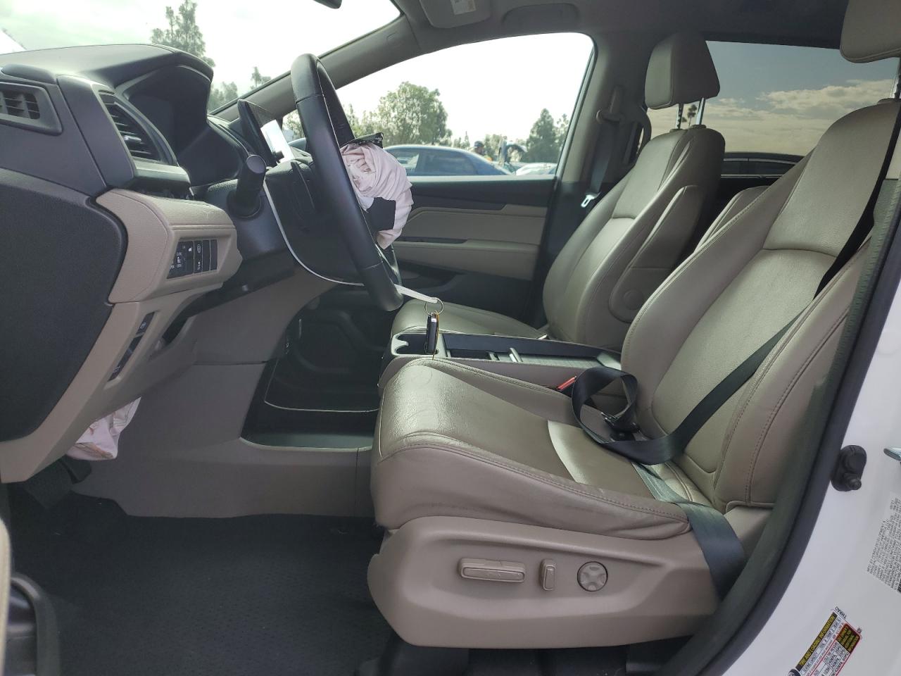 2022 Honda Odyssey - Image 7
