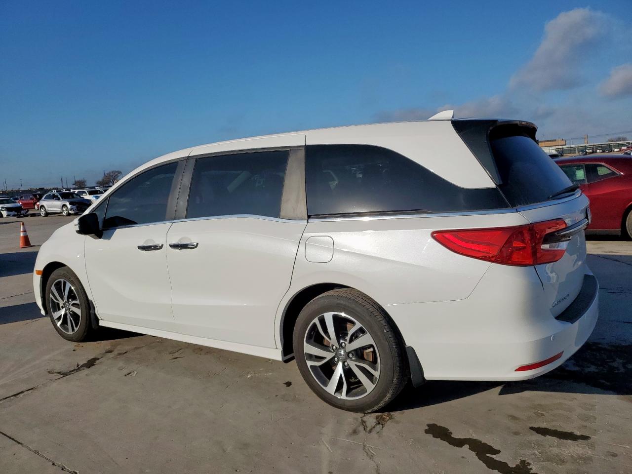 2024 Honda Odyssey - Image 2