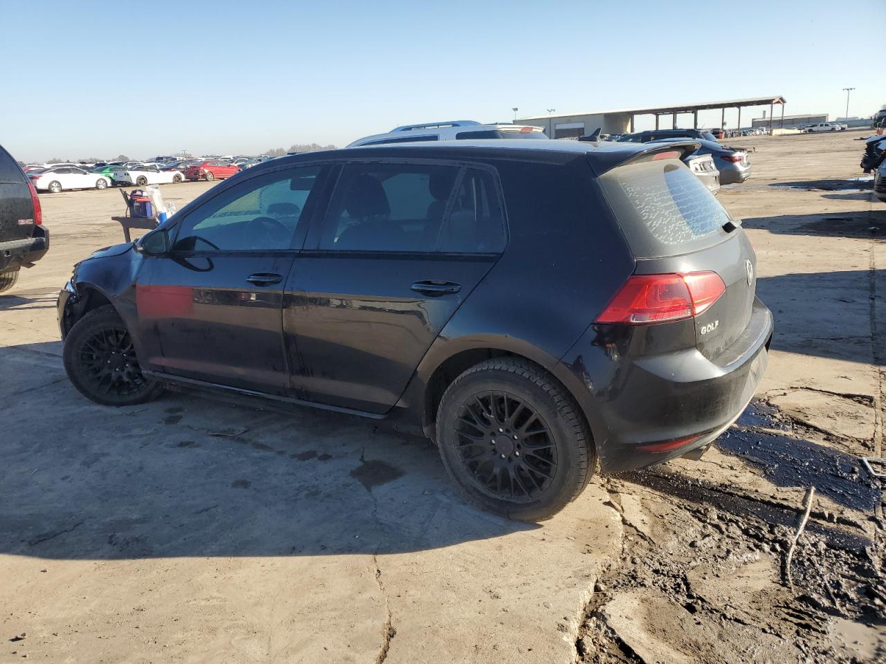 2015 Volkswagen Golf - Image 2