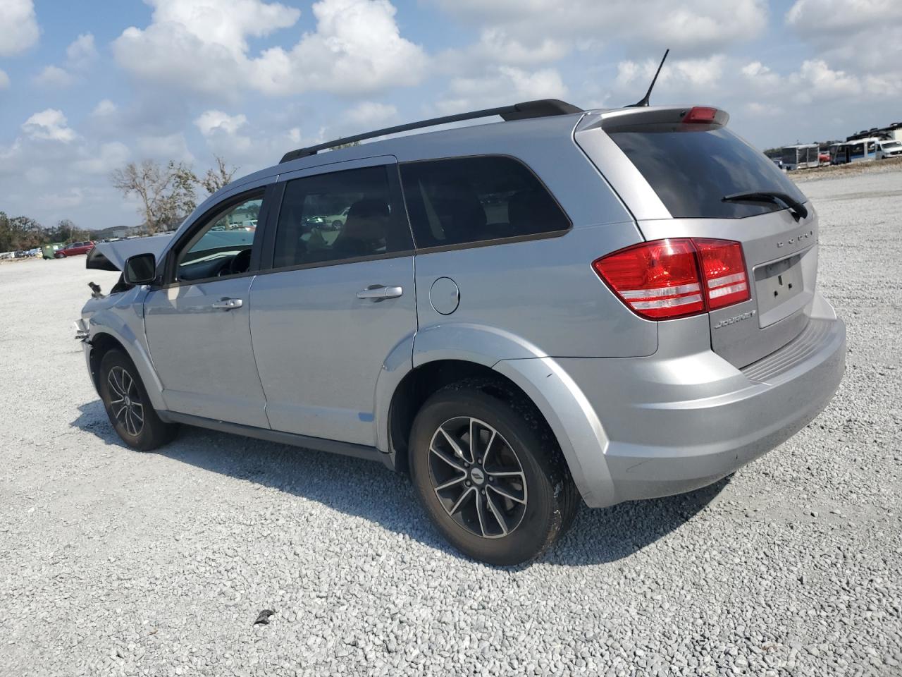 2018 Dodge Journey - Image 2