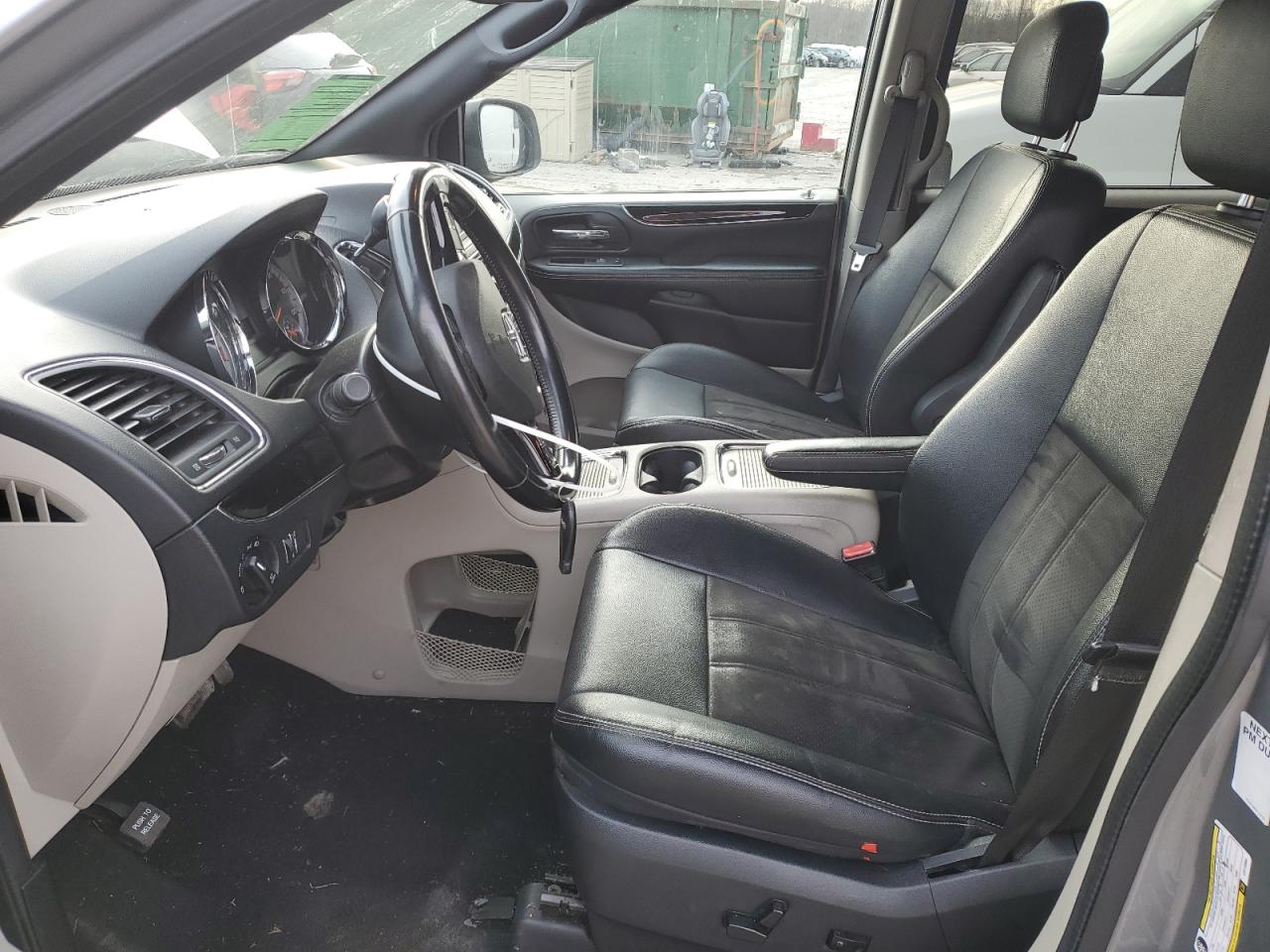 2020 Dodge Caravan - Image 7