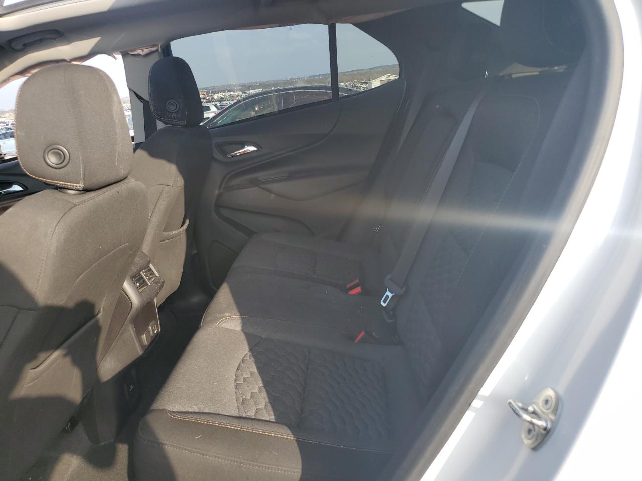 2018 Chevrolet Equinox - Image 11