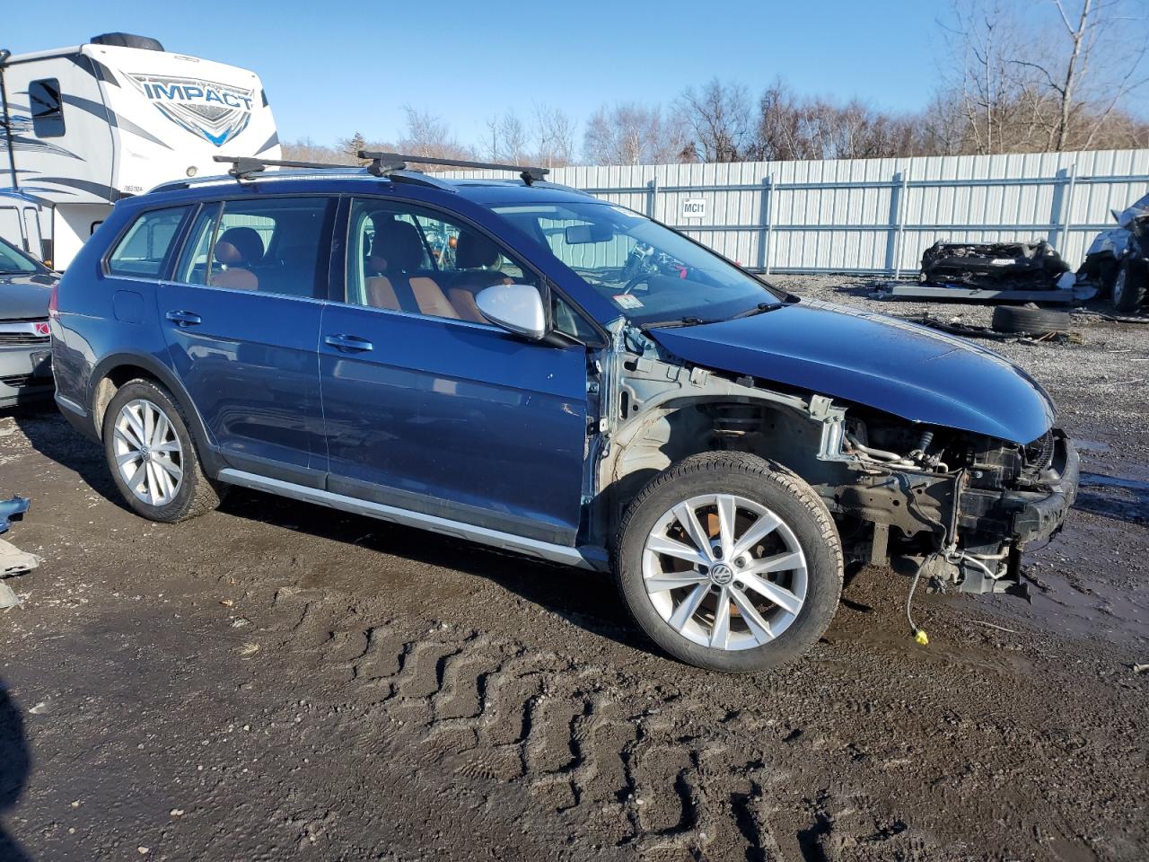 2017 Volkswagen Golf - Image 4
