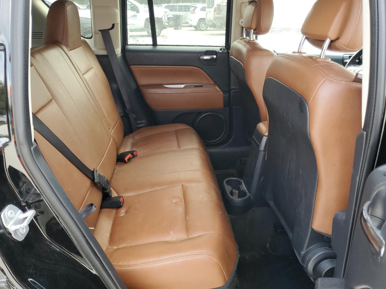 2016 Jeep Compass - Image 11