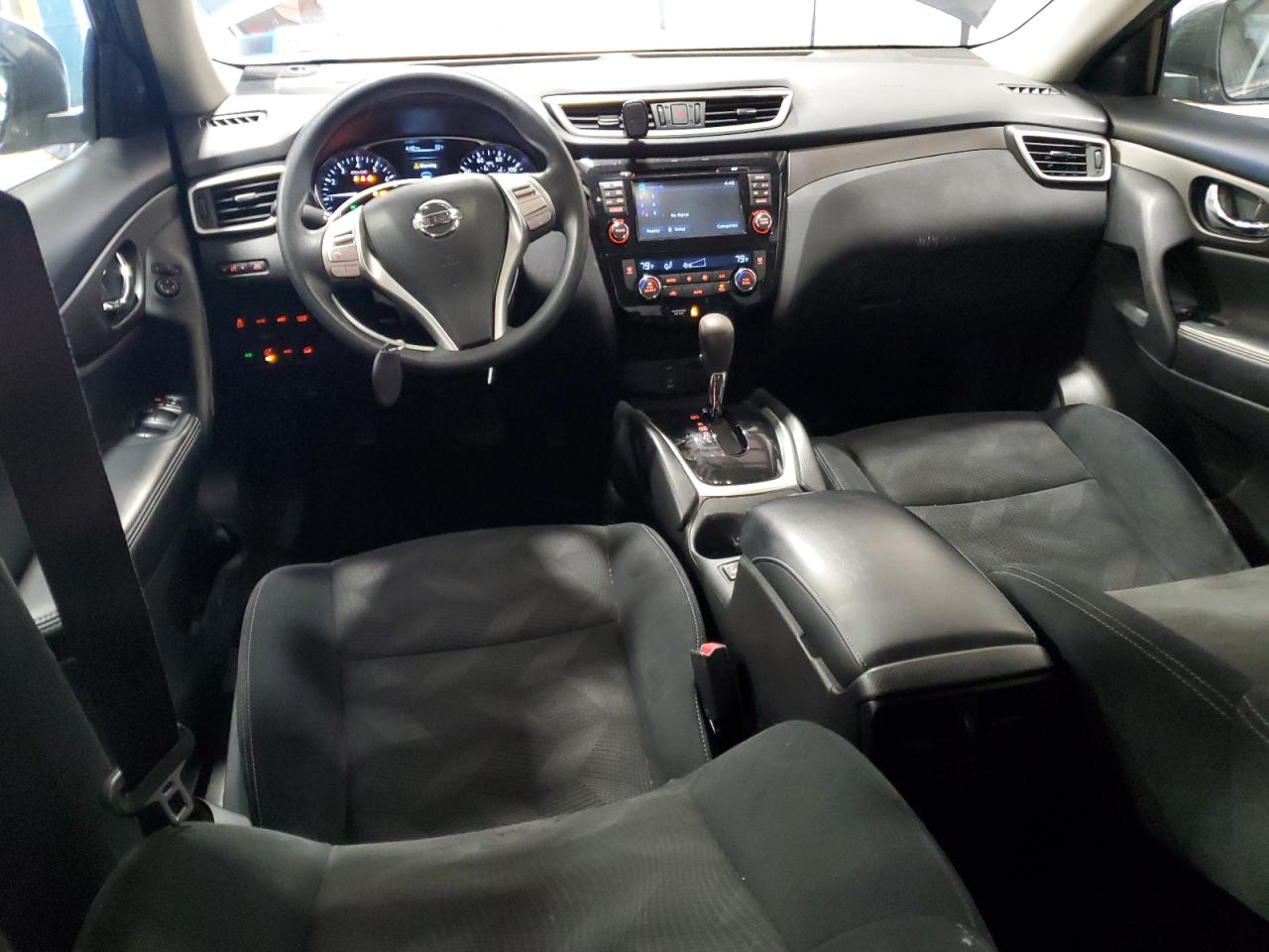 2015 Nissan Rogue - Image 8