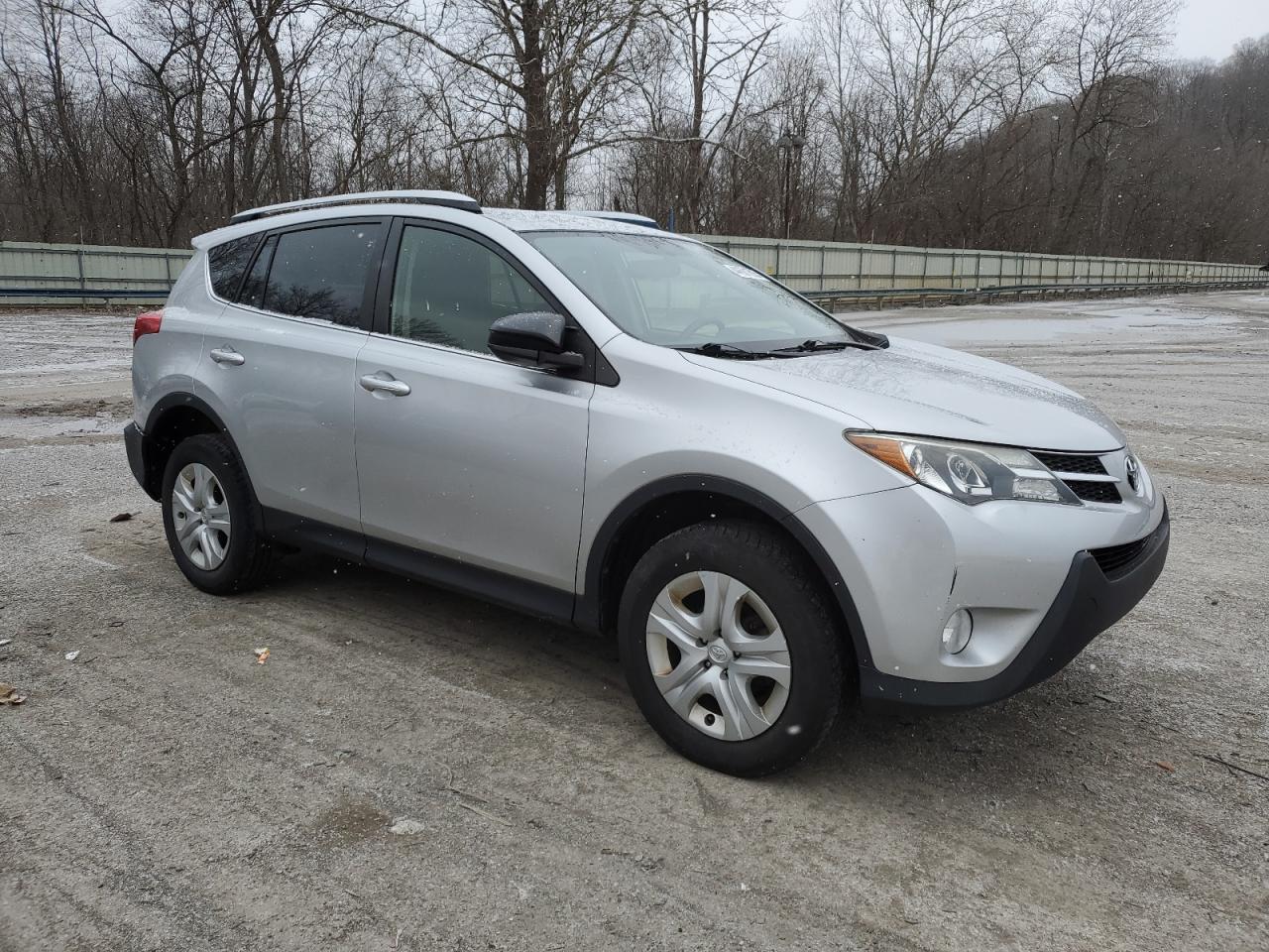 2015 Toyota RAV 4 - Image 4