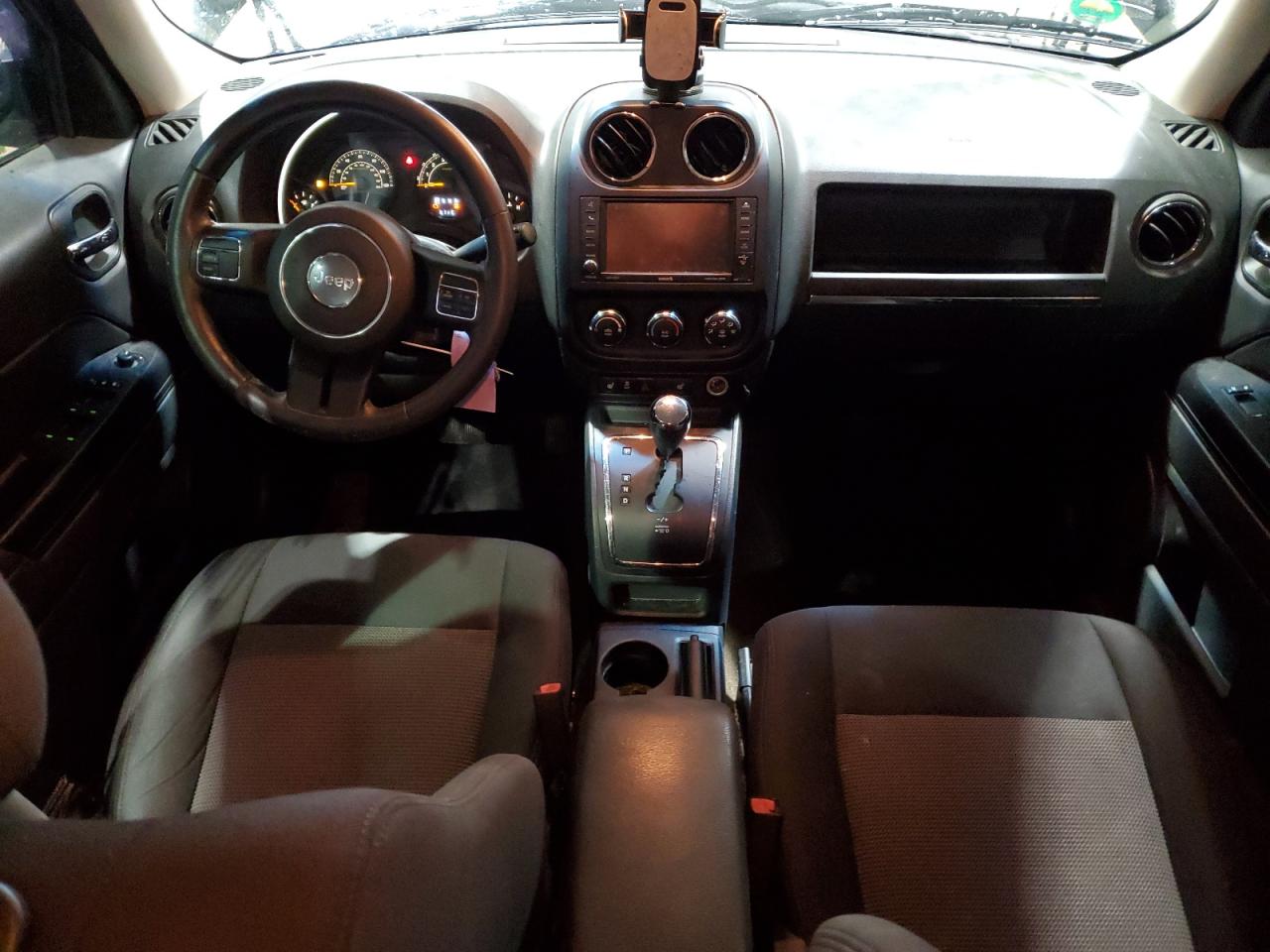 2014 Jeep Liberty (Patriot) - Image 8