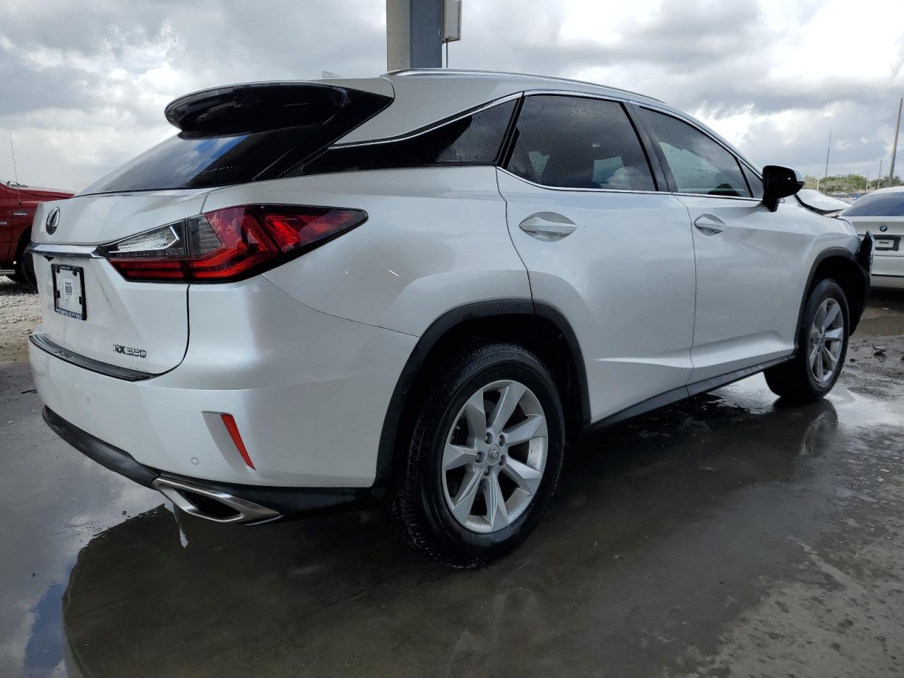 2017 Lexus RX - Image 3