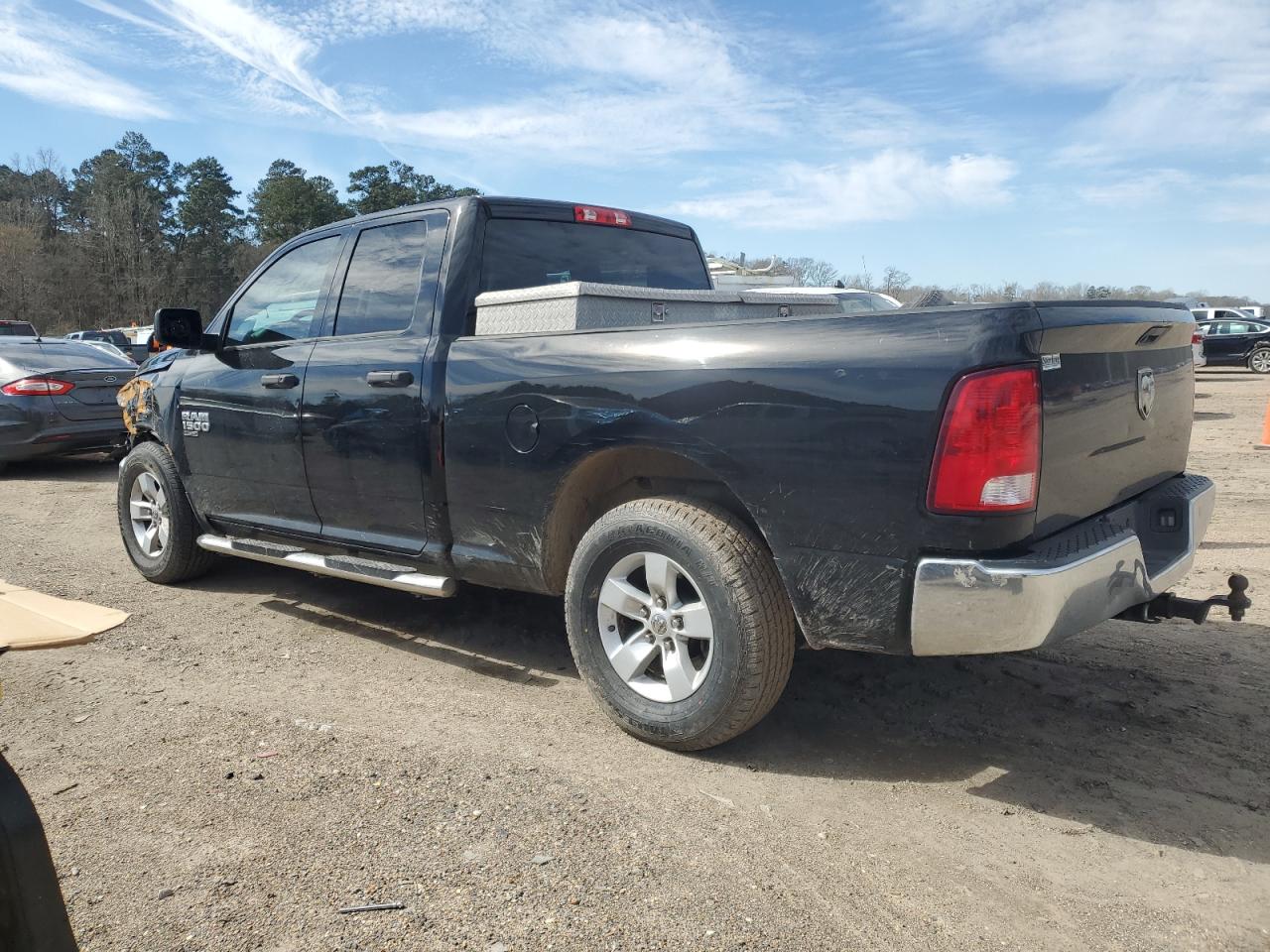 2019 RAM 1500 - Image 2