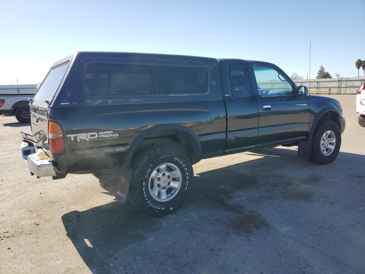 2000 Toyota Tacoma - Image 3