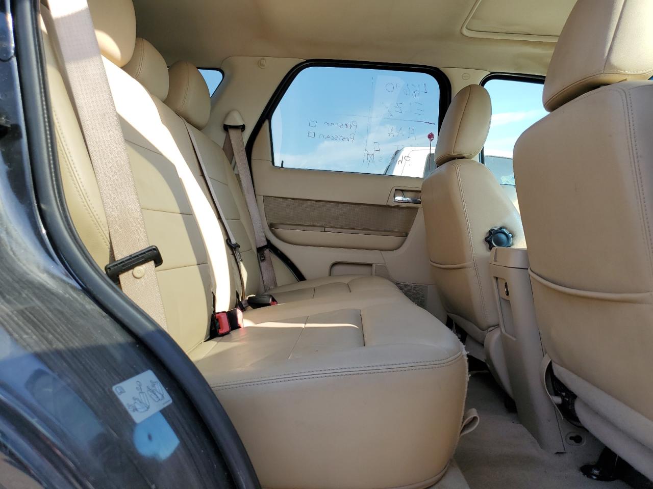 2011 Ford Escape - Image 11