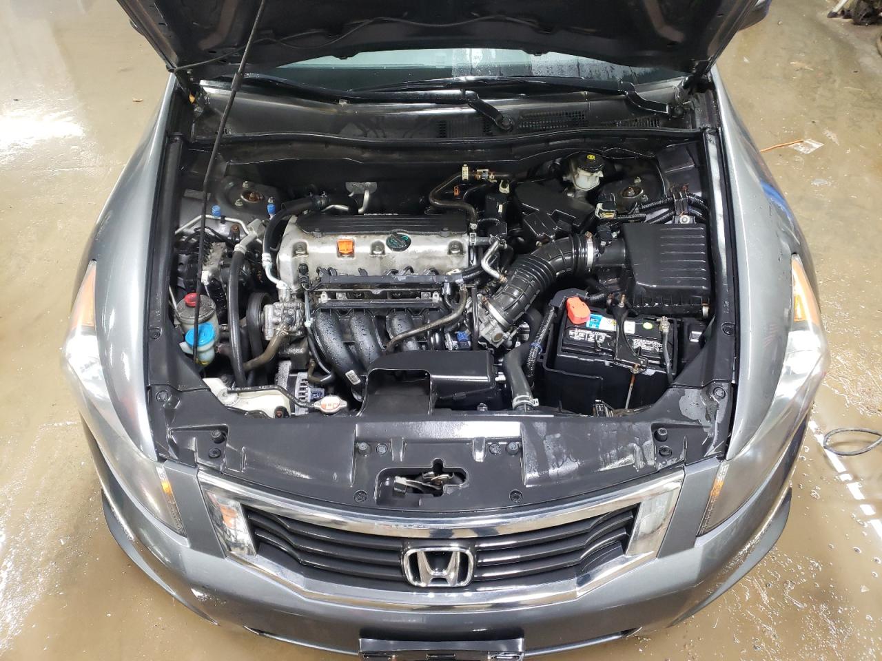 2010 Honda Accord - Image 11
