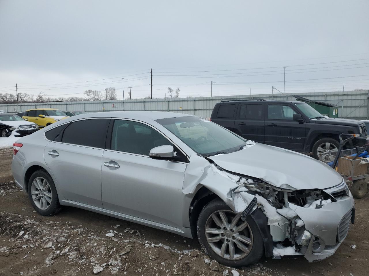 2014 Toyota Avalon - Image 4