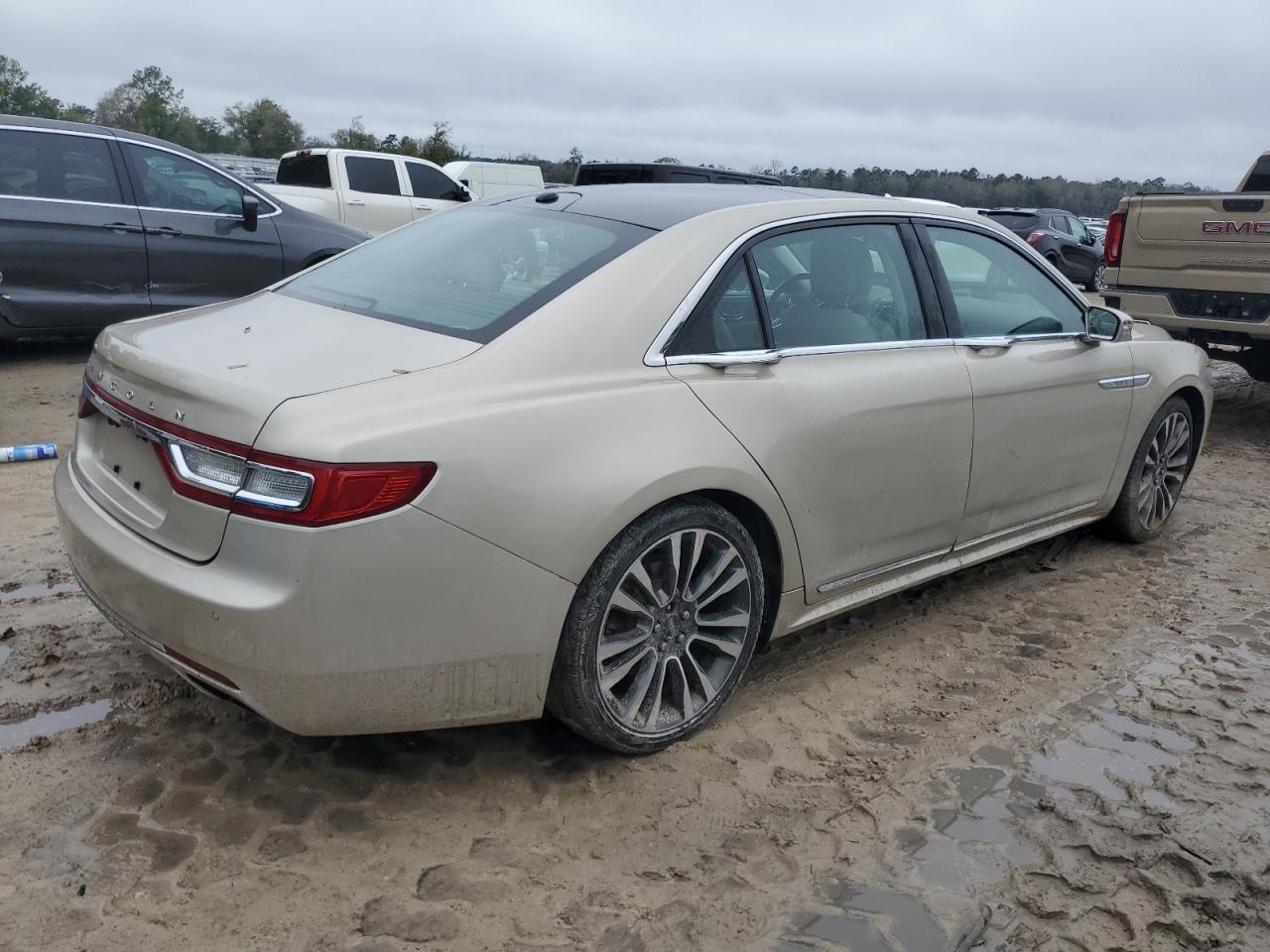 2017 Lincoln Continental - Image 3