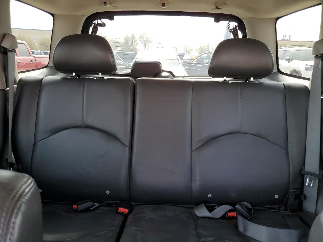 2004 Mazda Tribute - Image 10