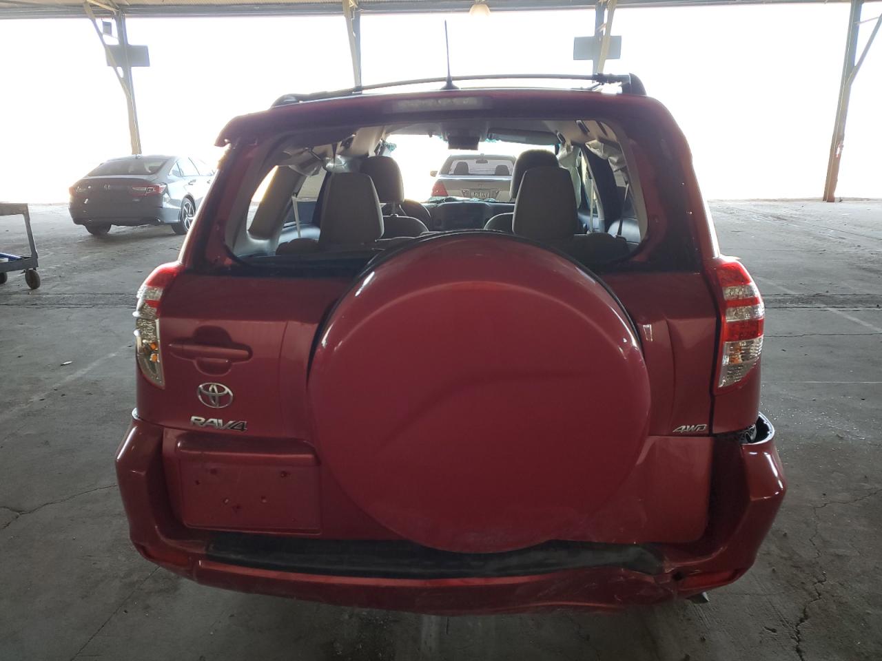 2012 Toyota RAV 4 - Image 6