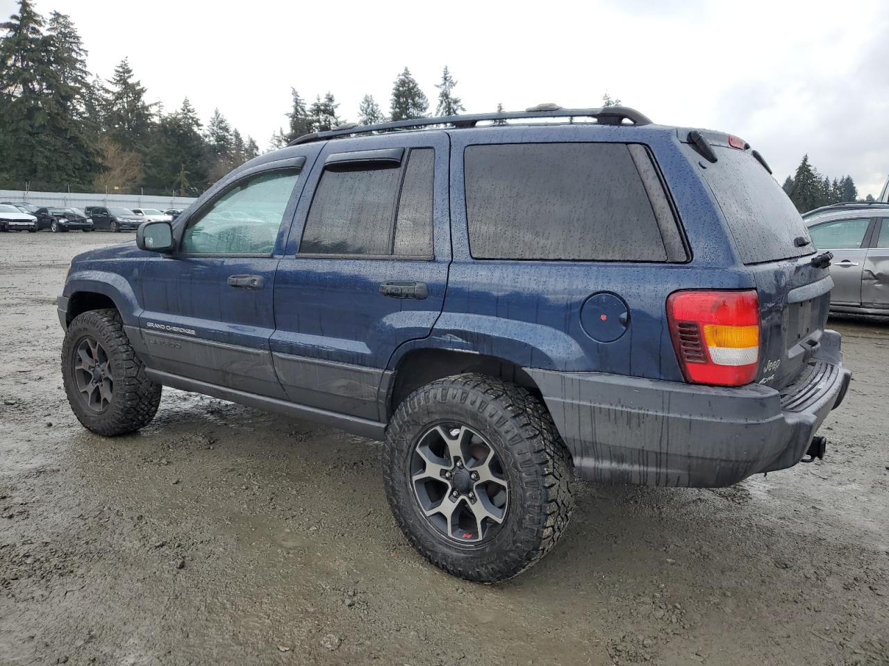 2004 Jeep Grand Cherokee - Image 2
