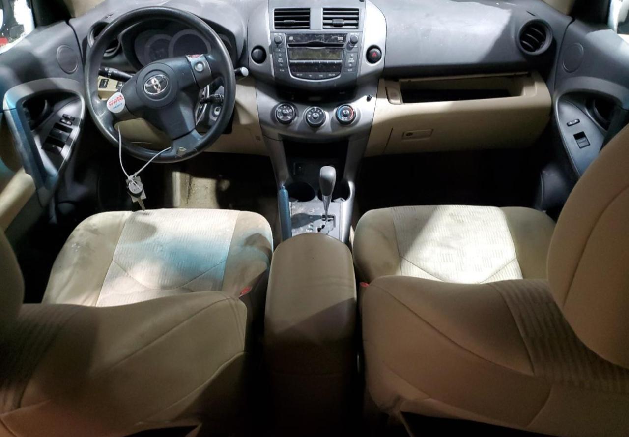 2010 Toyota RAV 4 - Image 8