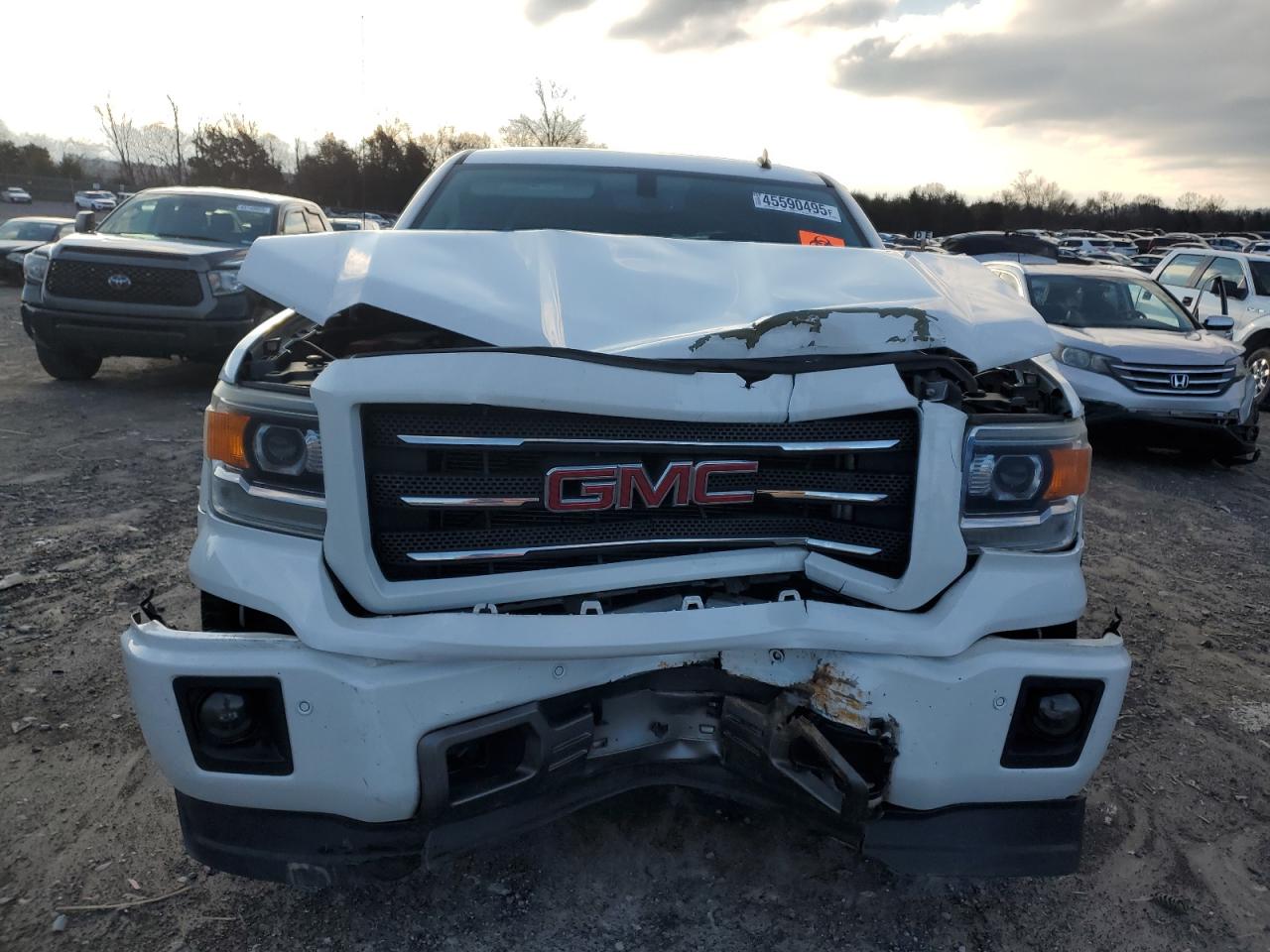 2014 GMC Sierra - Image 5