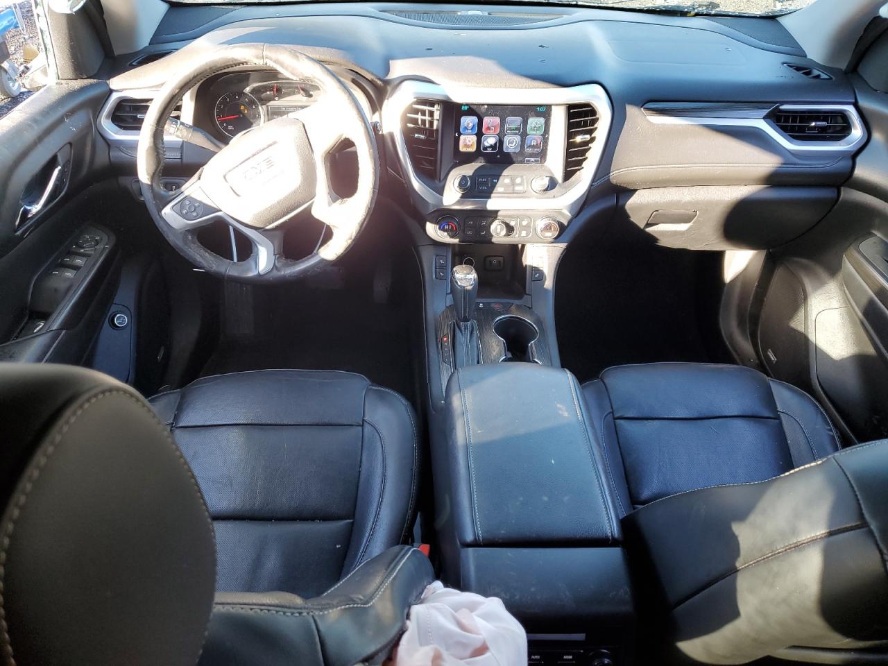 2017 GMC Acadia - Image 8
