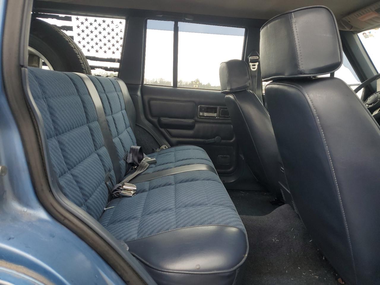 1988 Jeep Cherokee - Image 11