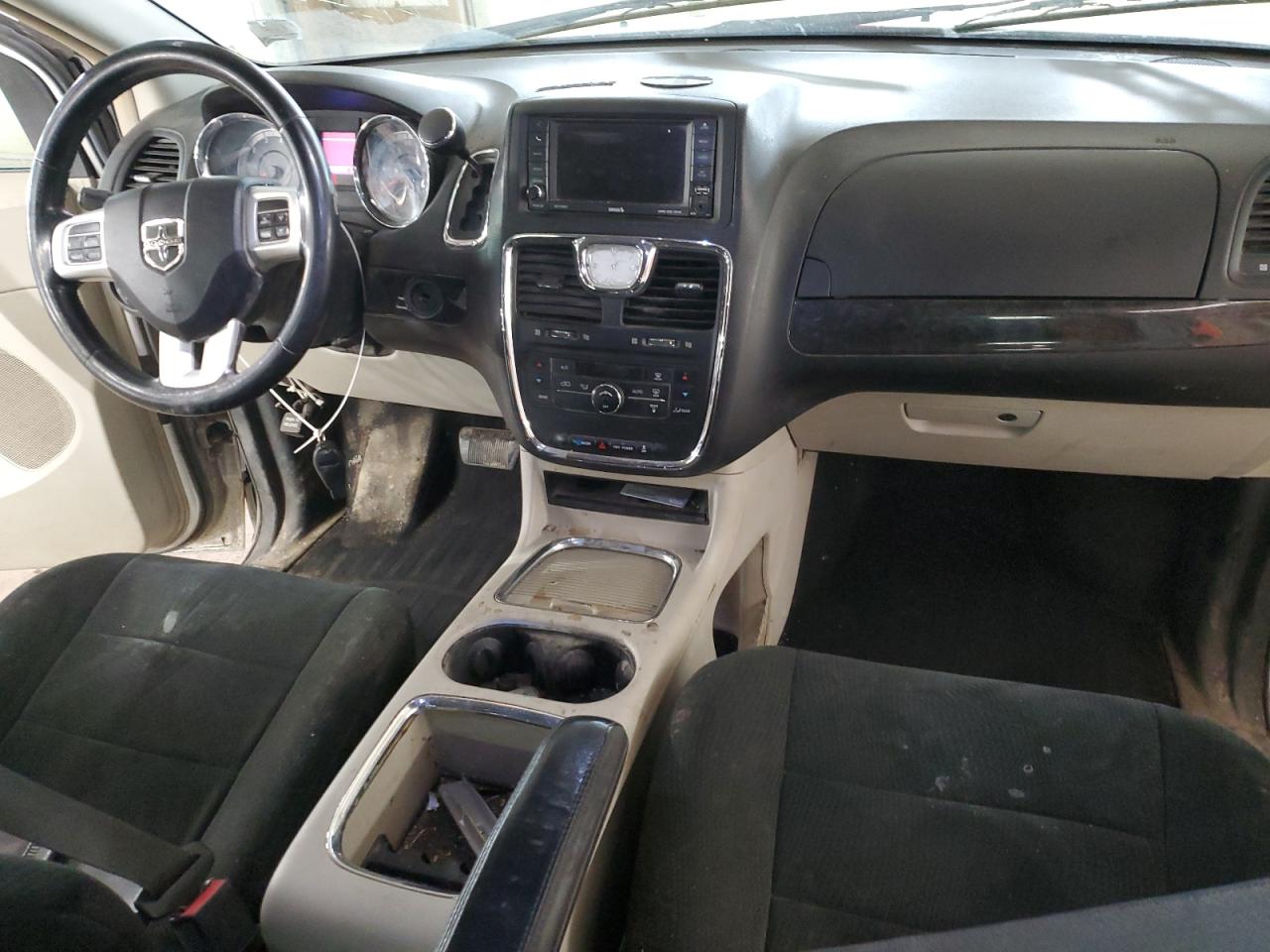 2012 Dodge Caravan - Image 8
