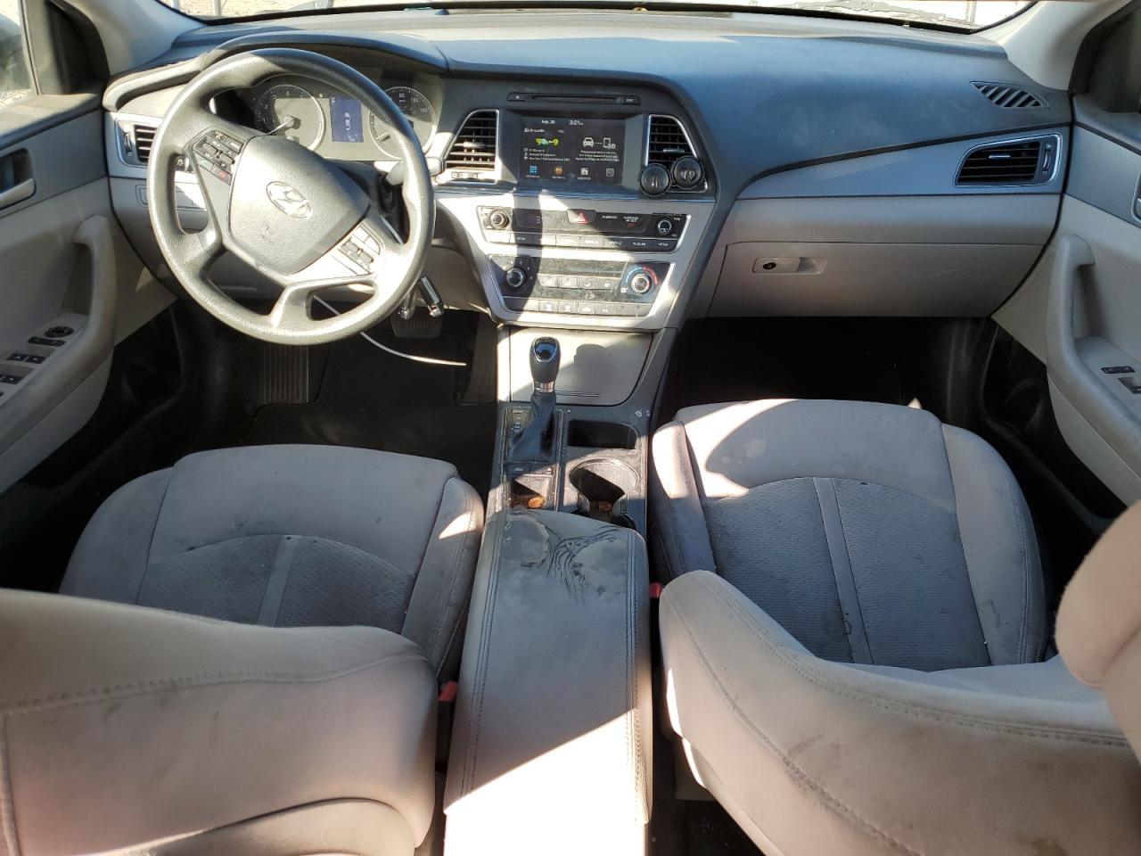 2017 Hyundai Sonata - Image 8
