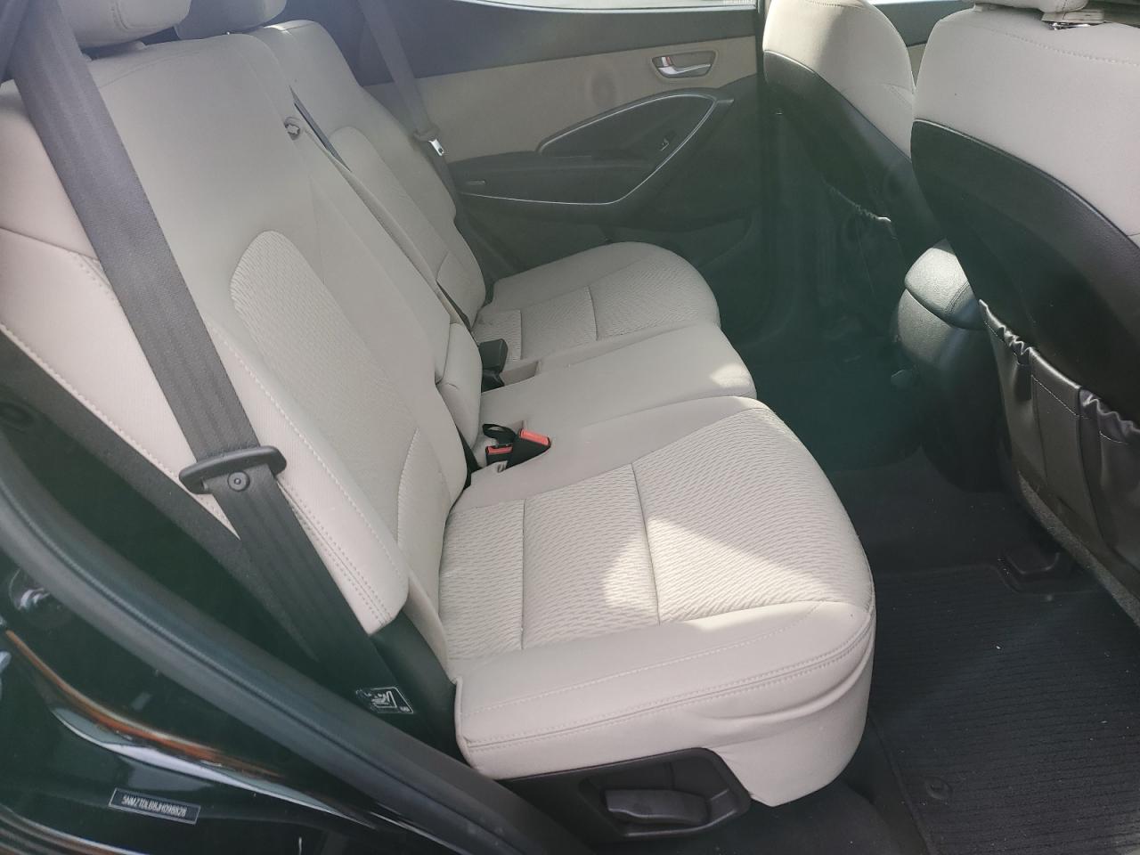 2018 Hyundai Santa Fe - Image 11