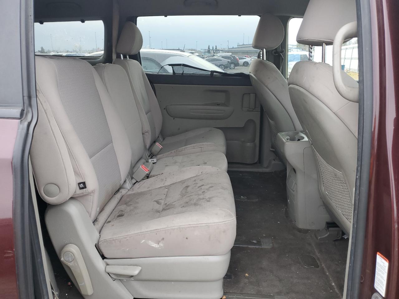 2016 Kia Sedona - Image 11