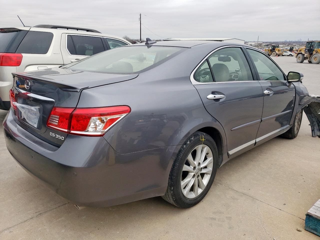 2012 Lexus ES - Image 3
