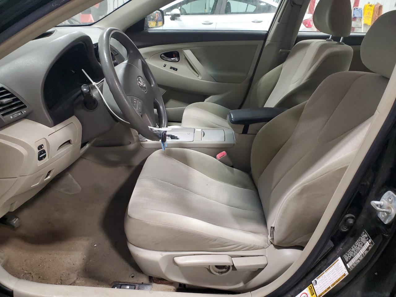 2010 Toyota Camry - Image 7