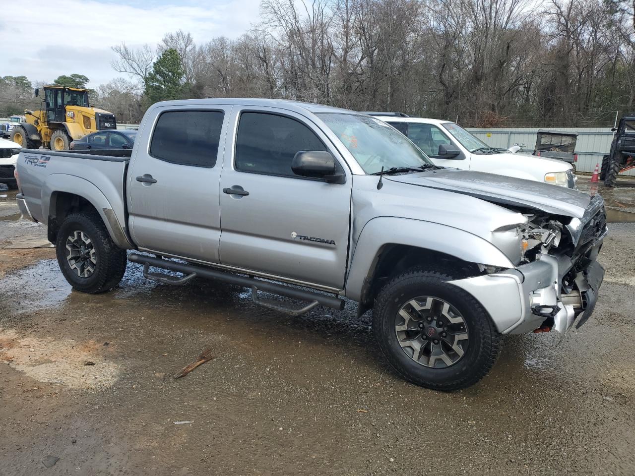 2015 Toyota Tacoma - Image 4