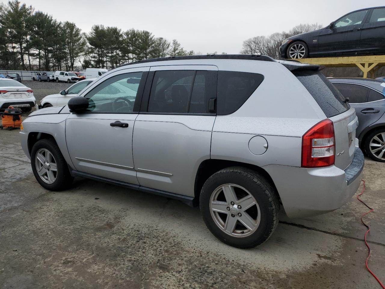 2008 Jeep Compass - Image 2