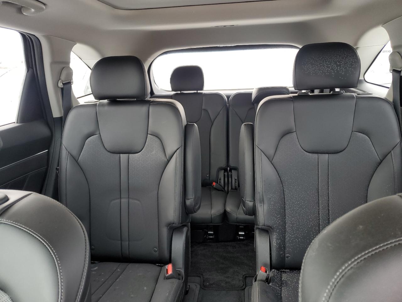 2023 Kia Sorento - Image 10