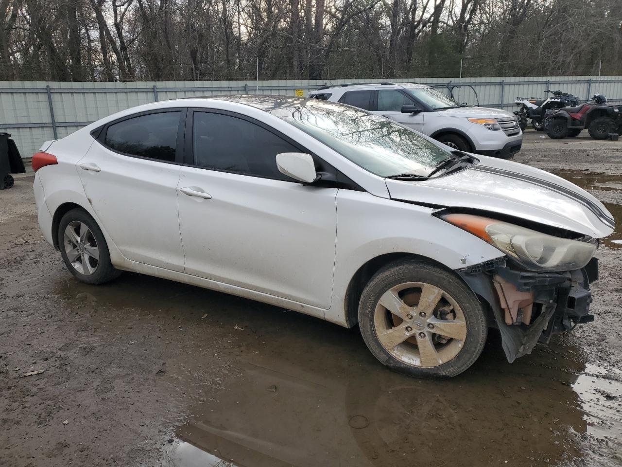 2013 Hyundai Elantra - Image 4