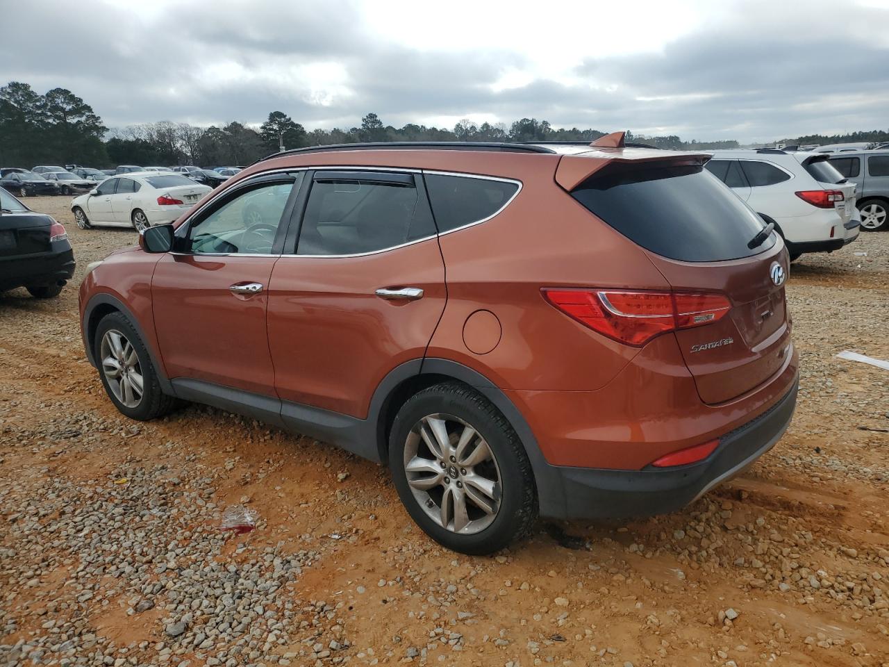 2014 Hyundai Santa Fe - Image 2