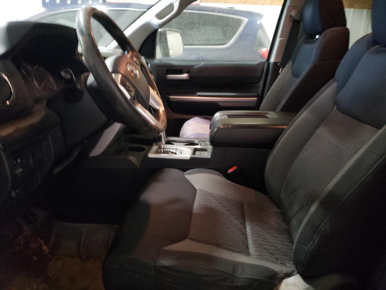 2014 Toyota Tundra - Image 7