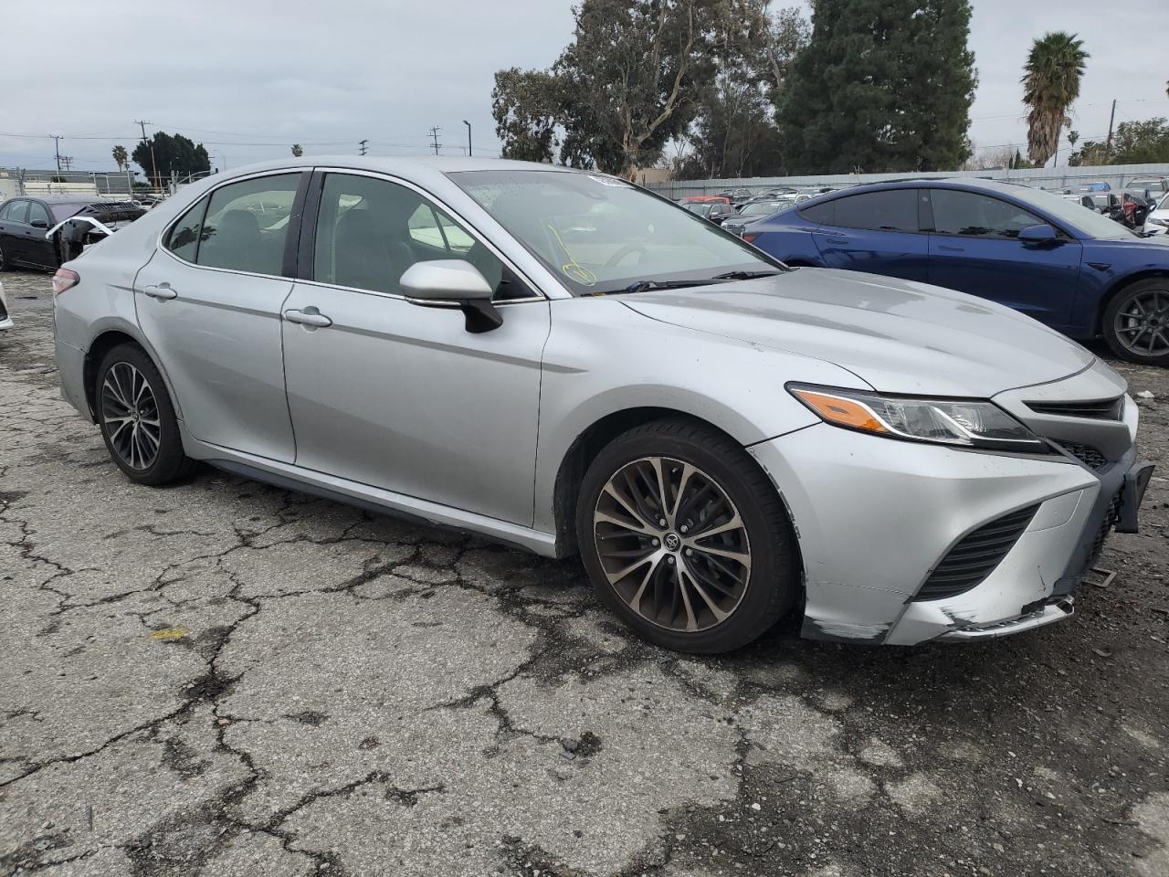 2018 Toyota Camry - Image 4