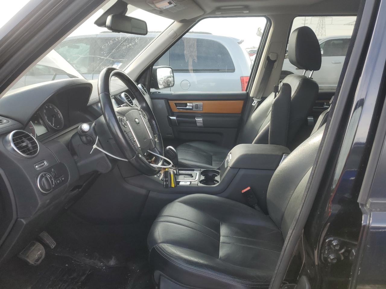 2013 Land Rover LR4 - Image 7